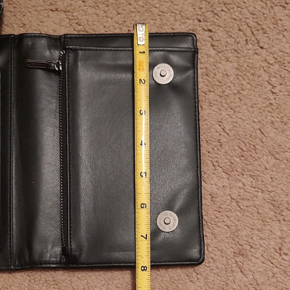 Wrangler Black and Gray Geometric Crossbody Or Wristlet - Picture 9 of 14
